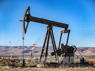 Chính quyền Tổng thống Mỹ đã đạt thỏa thuận nới lỏng các lệnh trừng phạt đối với ngành dầu mỏ Venezuela. Ảnh minh họa: AFP/TTXVN