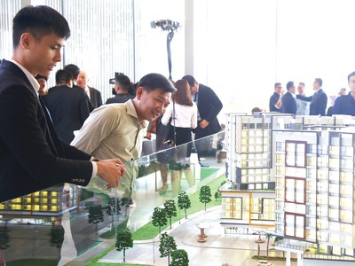 Doanh nghiệp bất động sản chạy nước rút