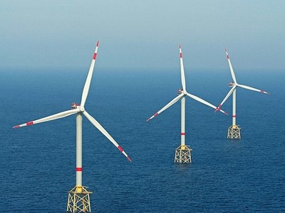 Hiện đã có một số đề án xuất khẩu điện từ các nguồn điện gió ngoài khơi, điện mặt trời... không thông qua lưới điện quốc gia và đi trên biển qua các nước xunh quanh được gửi tới Bộ Công thương 