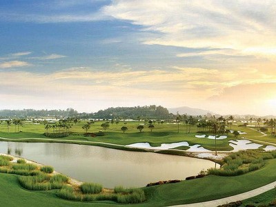 Sân golf BRG Legend Hill Golf Resort, tại huyện Sóc Sơn, Hà Nội.