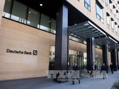 Trụ sở ngân hàng lớn nhất nước Đức Deutsche Bank ở Frankfurt am Main, tây Đức. Ảnh: AFP/TTXVN