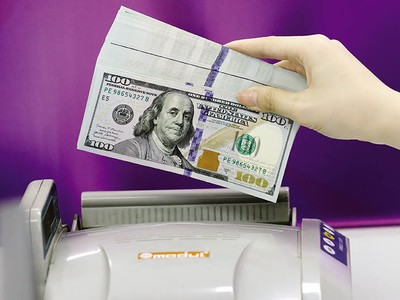 Tình trạng sở hữu chéo đã từng bước được kiểm soát, song vẫn tiềm ẩn nhiều rủi ro. Ảnh: Đức Thanh 