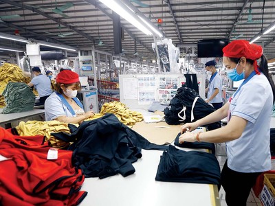 Nhiều doanh nghiệp dệt may vẫn đang gặp khó trong sản xuất, kinh doanh