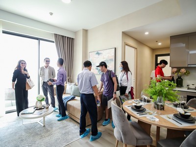 Diện mạo căn hộ hạng sang chuẩn bị bàn giao và đón sóng hạ tầng