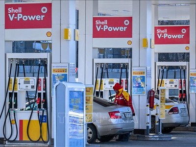 Một trạm xăng tại thị trấn Klimovsk, ngoại ô Moskva, Nga. Ảnh tư liệu: AFP/TTXVN