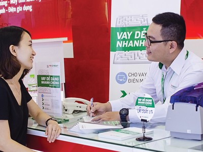 Khó khăn của thị trường cho vay tiêu dùng được đánh giá là tạm thời, vẫn còn nhiều dư địa để phát triển