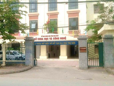 Cảnh cáo ông Trần Hồng Quang, Phó giám đốc Sở Khoa học và Công nghệ tỉnh Hòa Bình