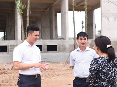 Khi mua bất động sản hình thành trong tương lai, bên mua thường là bên bị động. Ảnh: Dũng Minh 