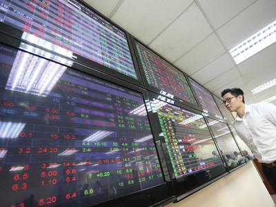 Giá trị giao dịch có thể sẽ tăng vào tháng 12, nhưng khó có thể trở lại mức bình quân 20.000 tỷ đồng/phiên