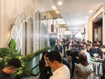 Nhiều dự án được đưa ra thị trường dịp cuối năm. Ảnh: Dũng Minh 