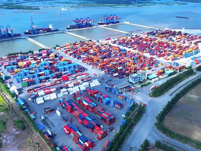 Gemadept (GMD) vượt sóng vươn xa 