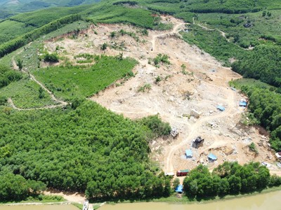 Mỏ đất Hố Hóc Ngày, xã Hành Phước, huyện Nghĩa Hành, tỉnh Quảng Ngãi.