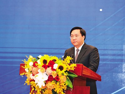 Thứ trưởng Bộ Kế hoạch và Đầu tư Trần Duy Đông