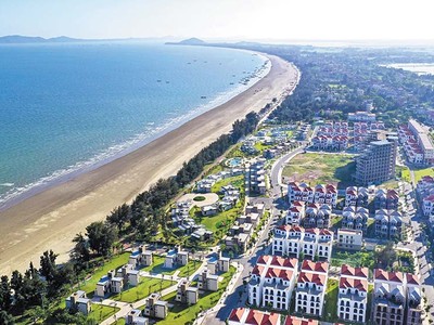 Bãi Trà Cổ - bãi biển đẹp không chỉ của Móng Cái, mà còn nổi tiếng trong cả nước ảnh: hùng sơn