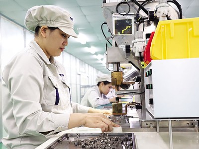 Thu hút đầu tư nước ngoài bất ngờ trở thành một điểm sáng của bức tranh kinh tế năm 2023. Trong ảnh: Nhà máy của NMS (Nhật Bản) tại Hà Nam.