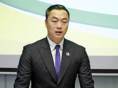 Chủ tịch Trường Tiền Holdings Lê Khánh Trình bị cáo buộc lừa đảo, chiếm đoạt tài sản của hàng trăm nhà đầu tư.