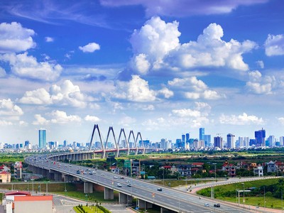 Dòng vốn chảy vào địa ốc ngày càng rẻ hơn. Ảnh: Dũng Minh 