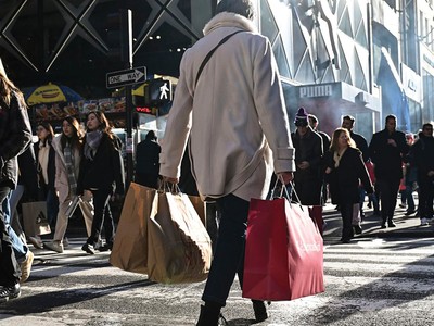 Niềm tin của người tiêu dùng được cải thiện, nhưng khả năng chi tiêu có thể không như kỳ vọng