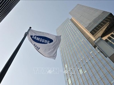BNEWS Samsung Electronics có mức tăng trưởng đáng kể nhất trong số các cổ phiếu trong nước, với mức tăng vốn hóa thị trường hơn 140.000 tỷ won (106 tỷ USD).Toà nhà công ty Samsung ở Seoul, Hàn Quốc. Ảnh: AFP/TTXVN
