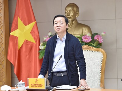 Phó thủ tướng Chính phủ Trần Hồng Hà chủ trì cuộc họp về kế hoạch triển khai thực hiện Luật Đất đai (sửa đổi).