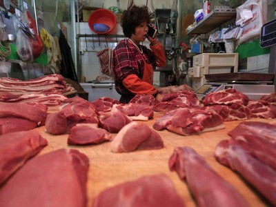 Chính phủ yêu cầu đảm bảo nguồn cung xăng dầu, thịt lợn, vật tư nông nghiệp....