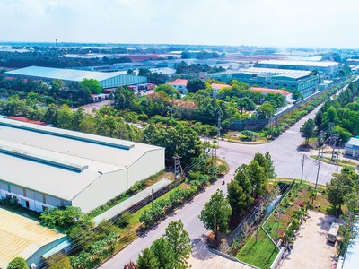 Làm khu công nghiệp luôn cần quỹ đất sạch lớn