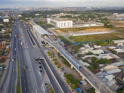 Ban Quản lý Đường sắt đô thị Thành phố đang đẩy nhanh tiến độ toàn dự án, tập trung ở các công tác chạy thử nghiệm tuyến Metro số 1. Ảnh: Lê Toàn