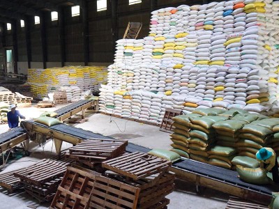 Cấp bách bãi bỏ điều kiện kinh doanh không cần thiết