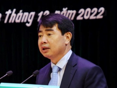 Ông Lê Tuấn Hồng, Bí thư Huyện ủy Lương Tài bị kỷ luật Cảnh cáo do mắc vi phạm nghiêm trọng khi giữ chức vụ Chủ tịch UBND huyện Gia Bình (tỉnh Bắc Ninh).