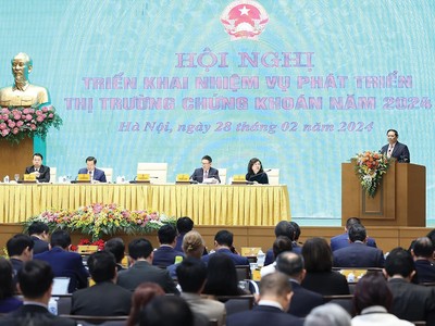 Thị trường chứng khoán: Xây nền - tích lũy và bứt phá