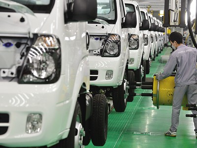 Doanh nghiệp kỳ vọng, những vướng mắc liên quan điều kiện kinh doanh vận tải bằng ô tô sẽ sớm được xử lý. Ảnh: Đức Thanh