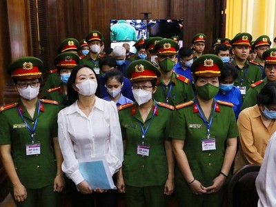 Xét xử bà Trương Mỹ Lan: Khoảng 3.000 người liên quan