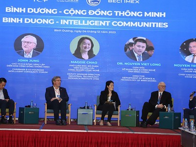 Một phiên thảo luận tại Diễn đàn Horasis năm 2023 tại Bình Dương 