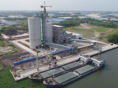 Bộ Xây dựng đề nghị cấp giấy phép khai thác khoáng sản mỏ đá sét Núi Nghè cho Xi măng Long Thành.