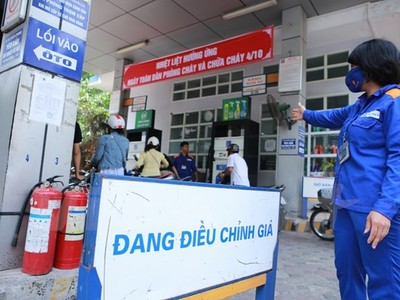 Dự thảo nêu, công tác điều hành giá xăng dầu, điều hành trích lập và chi sử dụng Quỹ bình ổn giá trong từng kỳ điều hành phải có ý kiến tham gia của Bộ Tài chính bằng văn bản.