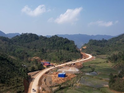 Đoạn đường từ huyện Ba Bể, tỉnh Bắc Kạn kết nối sang huyện Na Hang, tỉnh Tuyên Quang có tổng chiều dài khoảng 40 km (Ảnh minh họa).