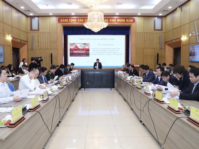 Tổ Biên tập của Tiểu ban kinh tế - xã hội họp phiên đầu tiên