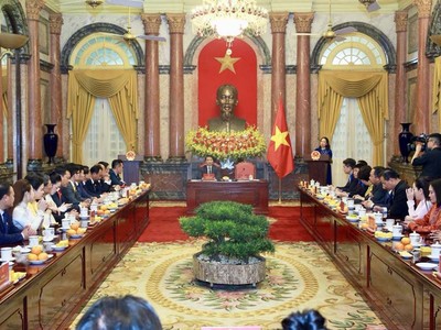 Quyền Chủ tịch nước Võ Thị Ánh Xuân gặp mặt đoàn đại biểu Hội Doanh nhân trẻ Việt Nam 