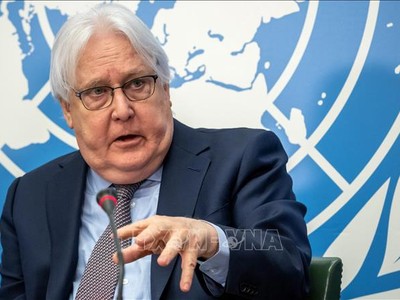 Phó Tổng Thư ký LHQ phụ trách điều phối các vấn đề nhân đạo và cứu trợ khẩn cấp Martin Griffiths tại cuộc họp báo ở Geneva, Thụy Sĩ. Ảnh: AFP/TTXVN