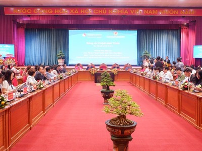 Quảng cảnh Hội nghị Xúc tiến thương mại với Hội Doanh nhân Việt Nam – Canada.