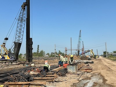 Thi công cao tốc Cao Lãnh - An Hữu, giai đoạn 1