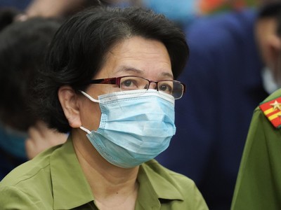 Bị cáo Đỗ Thị Nhàn tại toà.