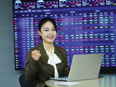 Bức tranh kinh doanh sáng dần