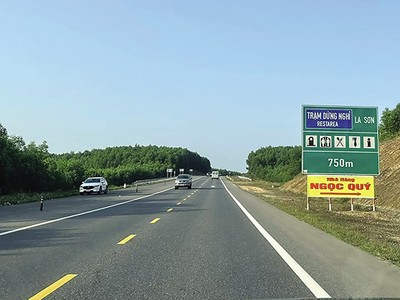 Cao tốc Cam Lộ - La Sơn