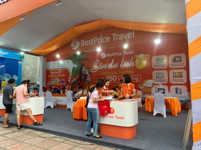 Gần 80.000 khách tham quan, mua sắm tại Hội chợ VITM Hà Nội 2024 