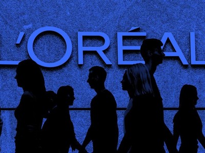 Phá kỷ lục kinh doanh trong năm 2023, L'Oréal tăng cổ tức lên 6,60 euro