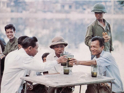 Bia Hơi Hà Nội - Một nét văn hoá lâu đời của người Hà Thành