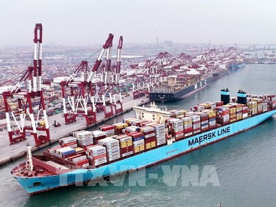 Cảng hàng hóa ở Thanh Đảo, tỉnh Sơn Đông, Trung Quốc. Ảnh: THX/TTXVN