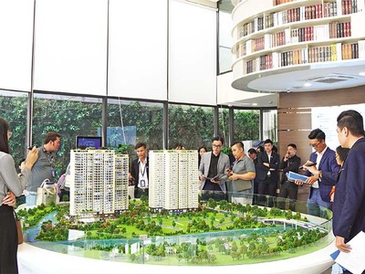 Lực lượng môi giới hăm hở trở lại “đường đua” khi thị trường địa ốc dần khởi sắc.