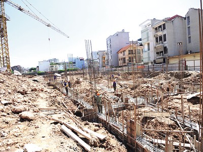 Nhiều quy định pháp lý về xây dựng vẫn theo tư duy quản lý cũ, gây khó cho các nhà thầu. Ảnh: D.M